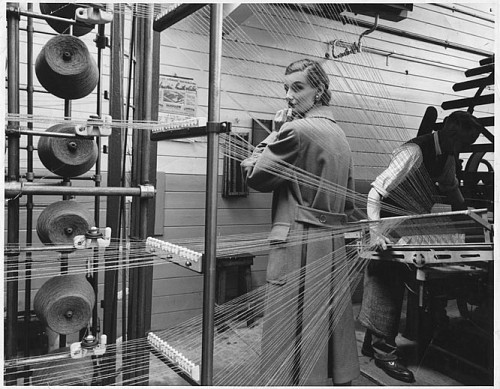 'Woven in Scotland'. Wenda Parkinson photographed for British Vogue, February 1952.Vintage Silver gelatin print, image size 37 × 29 cm | 14.6 × 11.4 inches.Price upon request.© Norman Parkinson Ltd/Courtesy Norman Parkinson Archive.