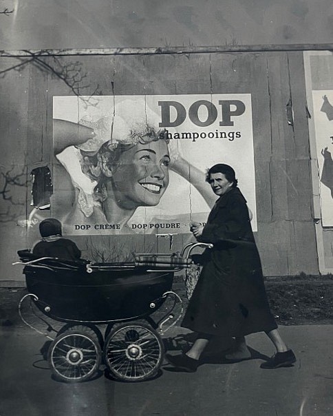 Todd Webb, Rue Alesia, Paris
1949, Vintage gelatin silver print